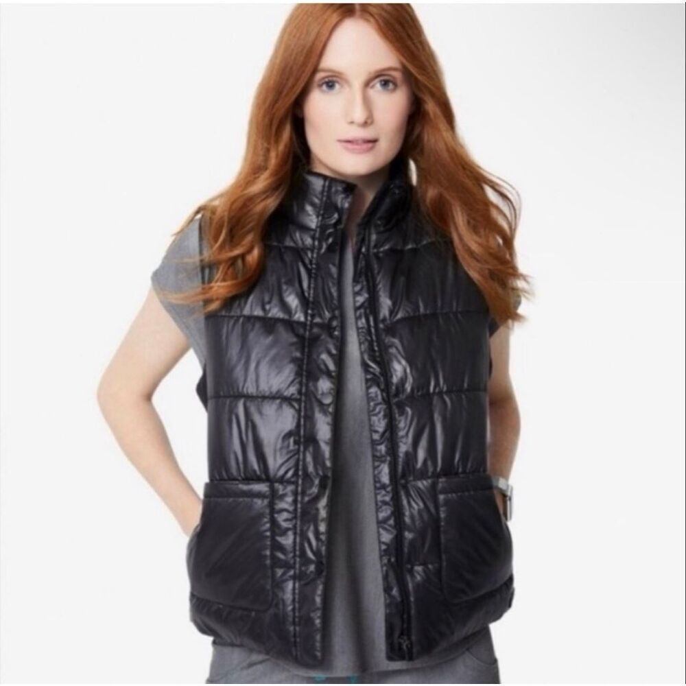 Figs Performance Puffer Vest black women’s size XL